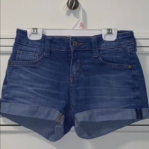 arizona blue jean shorts size 0